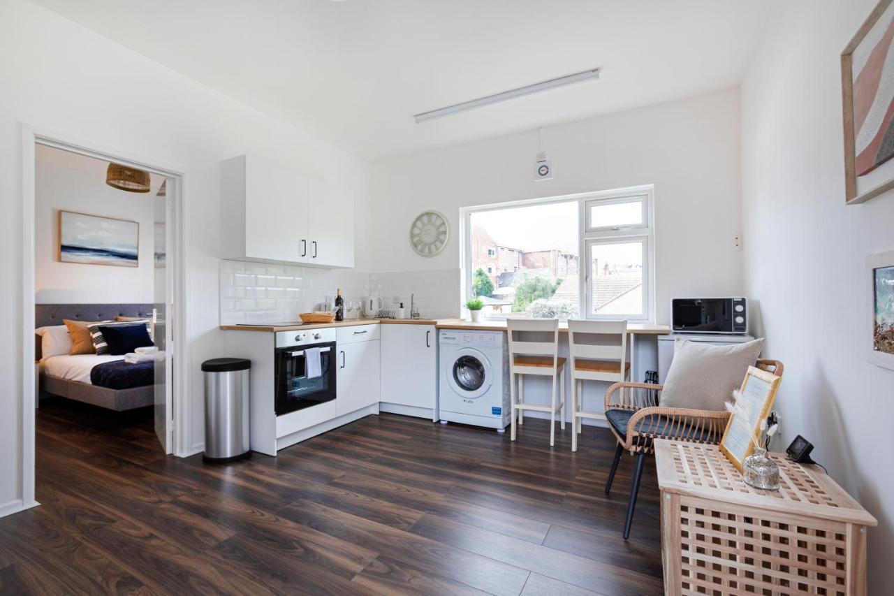 Modern 1-Bedroom Apartment, Beach 5-Min Walk, Free Parking Weymouth Eksteriør bilde